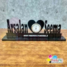 name table decor clock